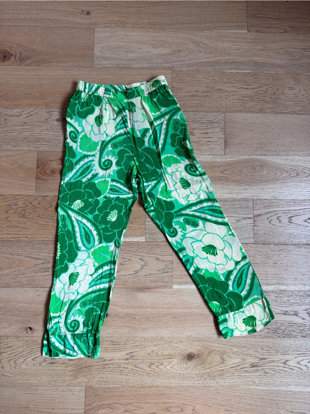 NWOT Size M FARM Rio Tropical Groove Pants